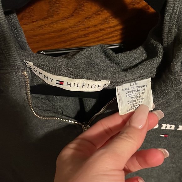 Vintage Tommy Hilfiger short sleeve quarter zip - Picture 2 of 2